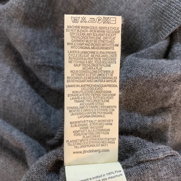 J. Lindeberg Merino Wool V Neck Sweater Vest - Picture 9 of 10